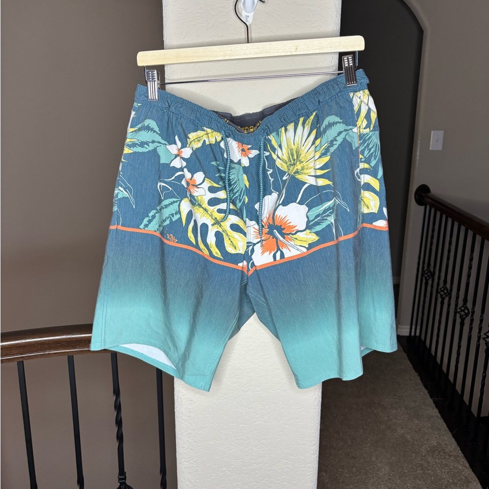 Hang Ten Blue Floral Swim Shorts Size L Style SP2106501R Tropical Beach Summer